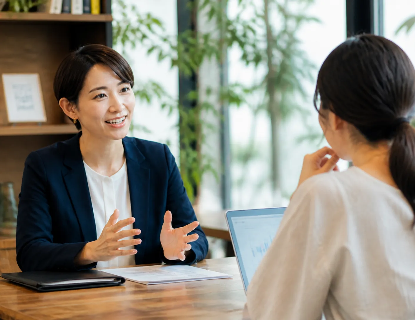 非公開案件を支えるネットワーク構造